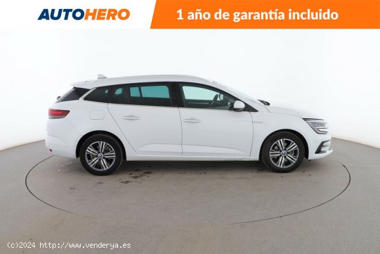 Renault Megane 1.6 E-TECH Hybrid Zen PHEV - 