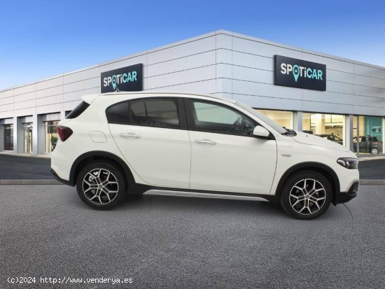 Fiat Tipo   1.5 Hybrid 97kW (130CV) DCT Cross - SABADELL