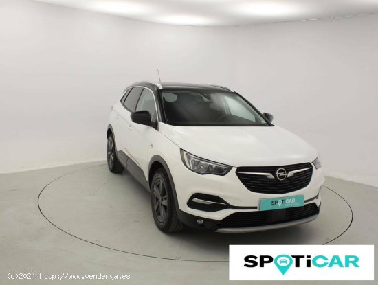 Opel Grandland X  1.2 Turbo Design Line - SABADELL