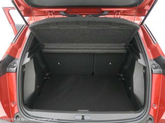 Peugeot 2008   Puretech 100 S&S 6 Vel. MAN Allure Pack - SABADELL