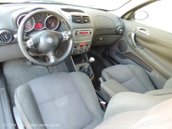 ALFA ROMEO 147 en venta en AlcarrÃ s (Lleida) - AlcarrÃ s