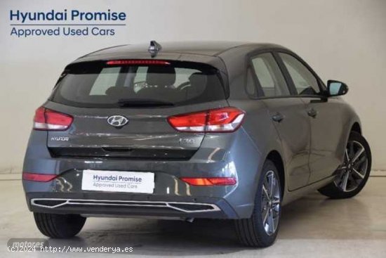 Hyundai i30 1.5 DPI Klass SLX 110 de 2023 con 21.395 Km por 19.200 EUR. en Alicante