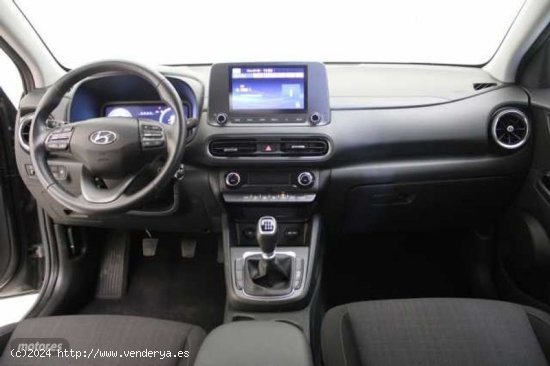 Hyundai Kona 1.0 TGDI Maxx 4x2 de 2023 con 13.307 Km por 19.900 EUR. en Madrid