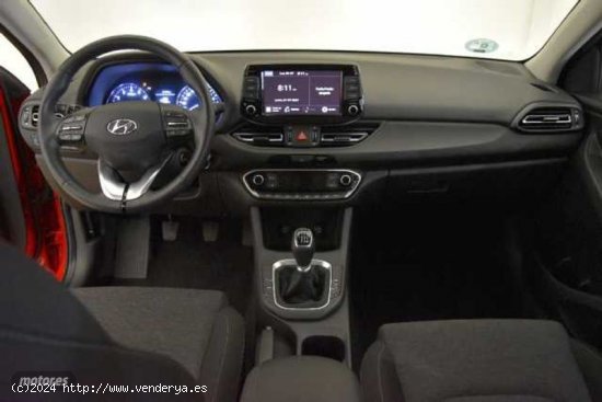 Hyundai i30 1.5 DPI Klass SLX 110 de 2023 con 12.633 Km por 18.900 EUR. en Madrid