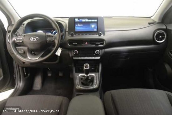 Hyundai Kona 1.0 TGDI Maxx 4x2 de 2023 con 13.199 Km por 19.900 EUR. en Madrid