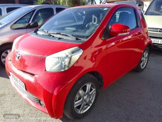 Toyota IQ 1.0 i MULTIDRIVE. de 2010 con 171.000 Km por 7.500 EUR. en Murcia