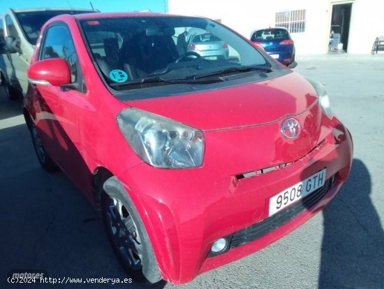 Toyota IQ 1.0 i MULTIDRIVE. de 2010 con 171.000 Km por 7.500 EUR. en Murcia