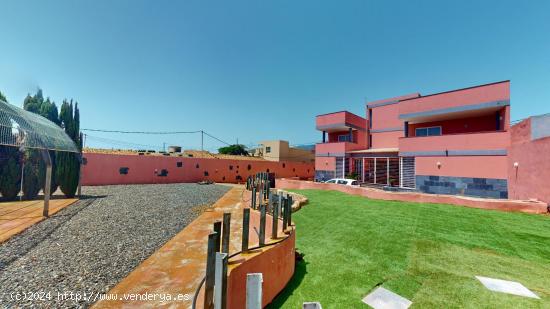 En Venta - Casa con terreno en San Miguel de Geneto - SANTA CRUZ DE TENERIFE