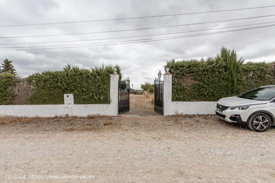  Finca de recreo en Los Tablazos - GRANADA 