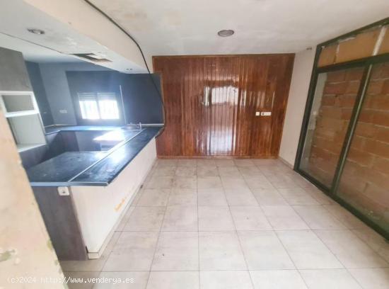 SE VENDE CASA EN SANT PERE DE VILAMAJOR - BARCELONA