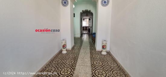 CASA CON TEJADO NUEVO EN LA ZONA DE PEÑARROYA - CORDOBA