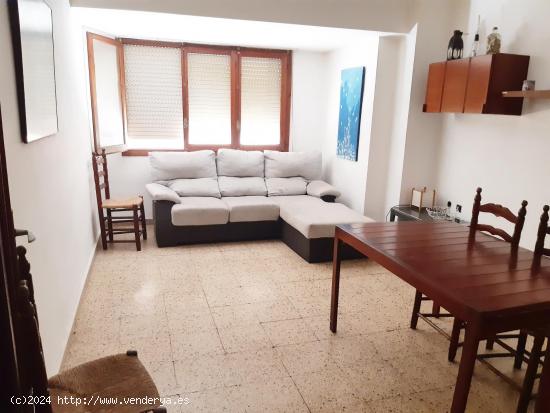 Venta de piso con ascensor en calle Trinidad. Necesita reforma. - CASTELLON