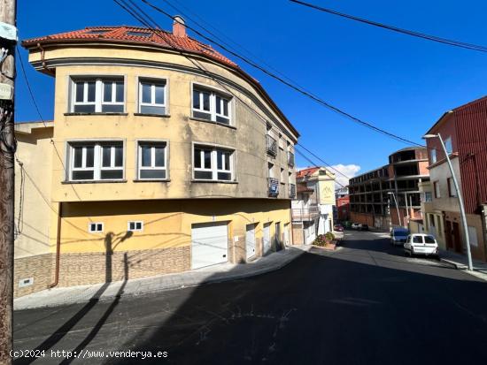 Edificio de 3 Viviendas en Construcción con Garaje Doble y Parking Incluido en Boiro, Cabo de Cruz 