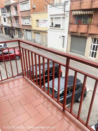  PISO DE 3 HABITACIONES EN LA CREU DE BARBERÀ - BARCELONA 