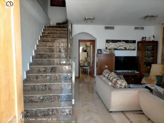 APIHOUSE VENDE APLAZOS O EN OPCIÓN A COMPRA ESPECTACULAR TRIPLEX EN CUETI. PRECIO 195.000€ - MURC