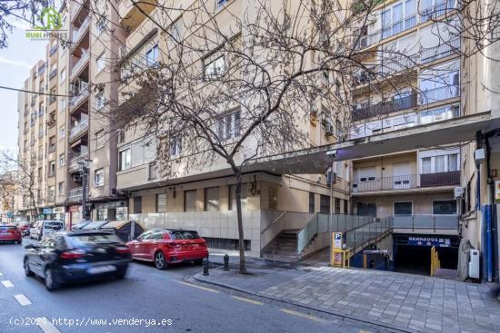  VENTA DE PISO EN CALLE PEDRO ANTONIO DE ALARCON GRANADA - GRANADA 