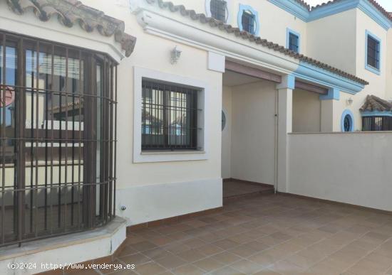  GRAN DUPLEX CON PISCINA EN LA JARA - CADIZ 