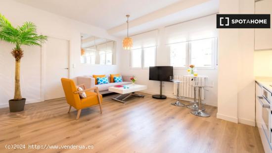 Apartamento de 3 dormitorios en alquiler en El Viso, Madrid. - MADRID