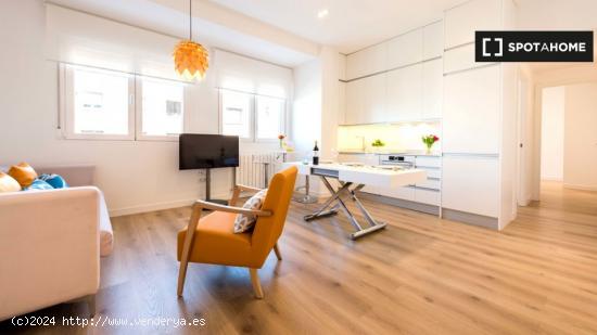 Apartamento de 3 dormitorios en alquiler en El Viso, Madrid. - MADRID