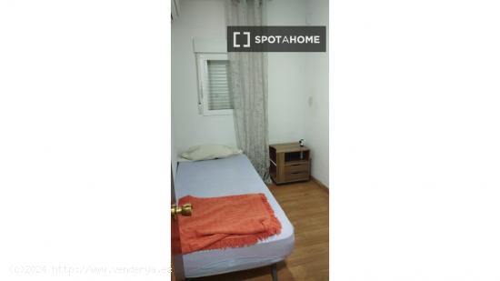 Habitación en piso compartido en Córdoba - CORDOBA