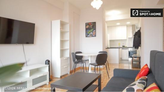 Apartamento de 3 habitaciones en alquiler en Madrid - MADRID