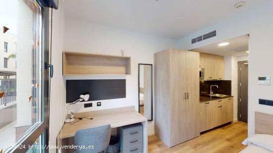 Se alquilan habitaciones en apartamento de 1 dormitorio en Santa Isabel - ALICANTE