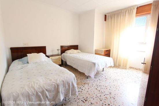 Amplio apartamento en el centro de Guardamar del Segura - ALICANTE