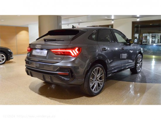 Se Vende AUDI Q3 Sportback Black line 35 TDI 110kW (150CV) S tronic