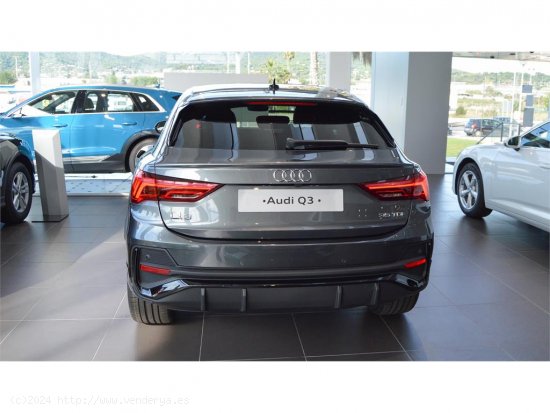 Se Vende AUDI Q3 Sportback Black line 35 TDI 110kW (150CV) S tronic