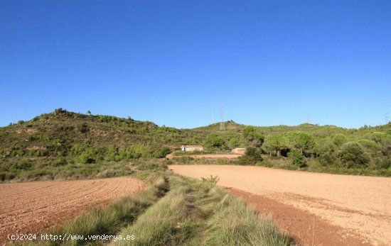 Suelo rústico en venta  en Sant Llorenç Savall - Barcelona