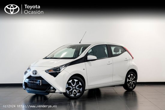  Toyota Aygo 70 X-PLAY X-SHIFT + TSS - A Coruña 