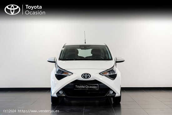 Toyota Aygo 70 X-PLAY X-SHIFT + TSS - A Coruña