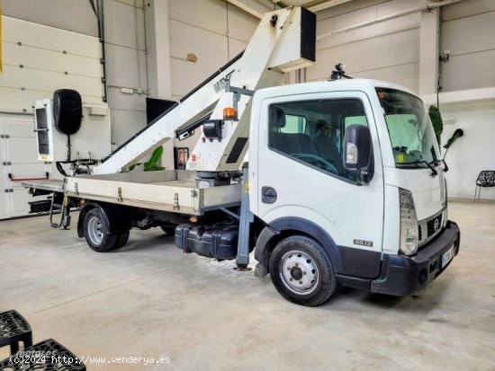 Nissan Cabstar con cesta elevadora de 18m de 2014 con 149.745 Km por 25.990 EUR. en Valencia