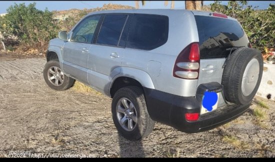 Toyota Land Cruiser 2.8 D-4D GX de 2006 con 372.000 Km por 12.900 EUR. en Tenerife