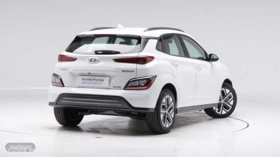 Hyundai Kona Electric Maxx 100kW de 2023 con 53 Km por 34.900 EUR. en Murcia