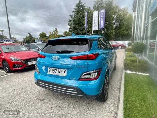 Hyundai Kona Electric Maxx 100kW de 2023 con 11.885 Km por 40.777 EUR. en Madrid