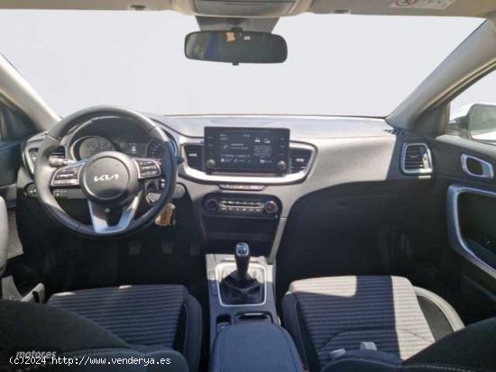 Kia XCeed 1.0 T-GDi Drive de 2022 con 14.101 Km por 20.500 EUR. en Huelva