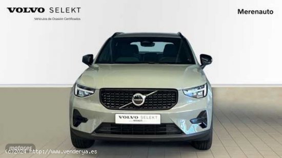 Volvo XC40 XC40 Plus, B3 mild hybrid, Gasolina, Dark de 2023 con 27.743 Km por 37.600 EUR. en A Coru