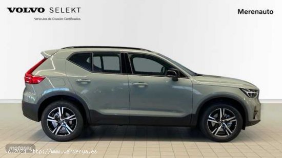 Volvo XC40 XC40 Plus, B3 mild hybrid, Gasolina, Dark de 2023 con 27.743 Km por 37.600 EUR. en A Coru