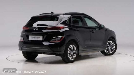 Hyundai Kona Electric Maxx 100kW de 2022 con 17.724 Km por 34.900 EUR. en Murcia