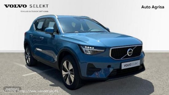 Volvo XC40 XC40 Core, B3 Semihibrido, Gasolina de 2024 con 1 Km por 41.000 EUR. en La Rioja