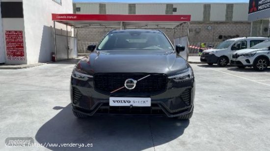 Volvo XC 60 XC60 Plus, B4 (diesel), Diesel, Dark de 2023 con 16.015 Km por 47.990 EUR. en Huelva