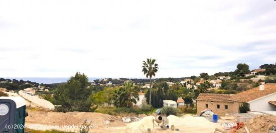 ▷3 Parcelas edificables en urbanización de Moraira con Vistas al Mar. - ALICANTE