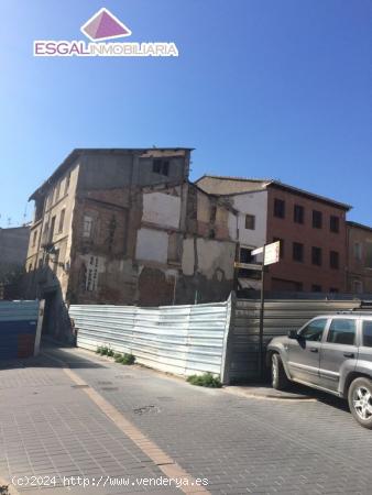 Se vende solar en centro histórica de Barbastro - HUESCA