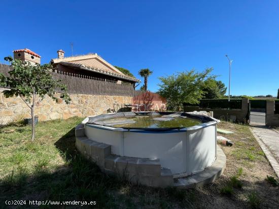 INMHOGAR VENDE CHALET EN EL MONTE (MAELLO) - AVILA