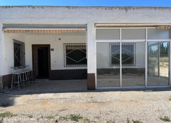 Oportunidad 3 Chalets juntos a la venta - ALICANTE