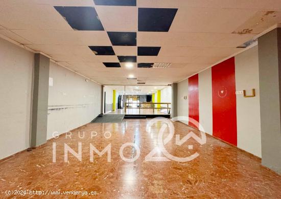 Se vende estupendo bajo comercial para negocio, oficinas en muy buena zona de catarroja - VALENCIA