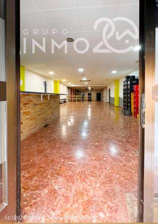 Se vende estupendo bajo comercial para negocio, oficinas en muy buena zona de catarroja - VALENCIA