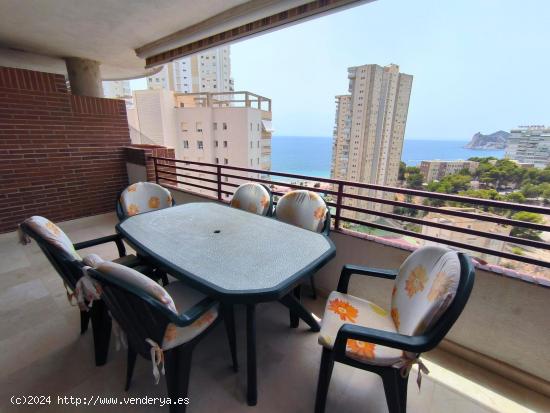 Piso de 3 dorm. con balcón y vistas al mar a 200m de Playa de Poniente www.inmobiliarialesdunes.com