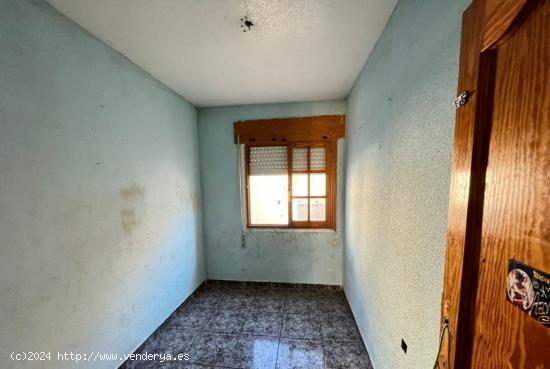 Se Vende en Santiago de la ribera - MURCIA